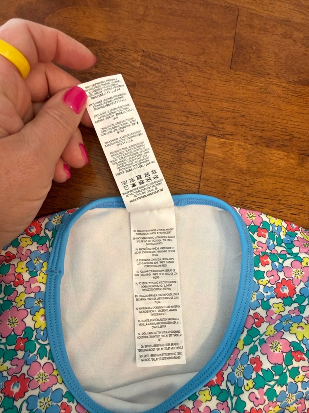 Mini Boden Multi Flowerbed Cropped Rash Vest Girls 7 Floral Swim Top - Picture 3 of 7